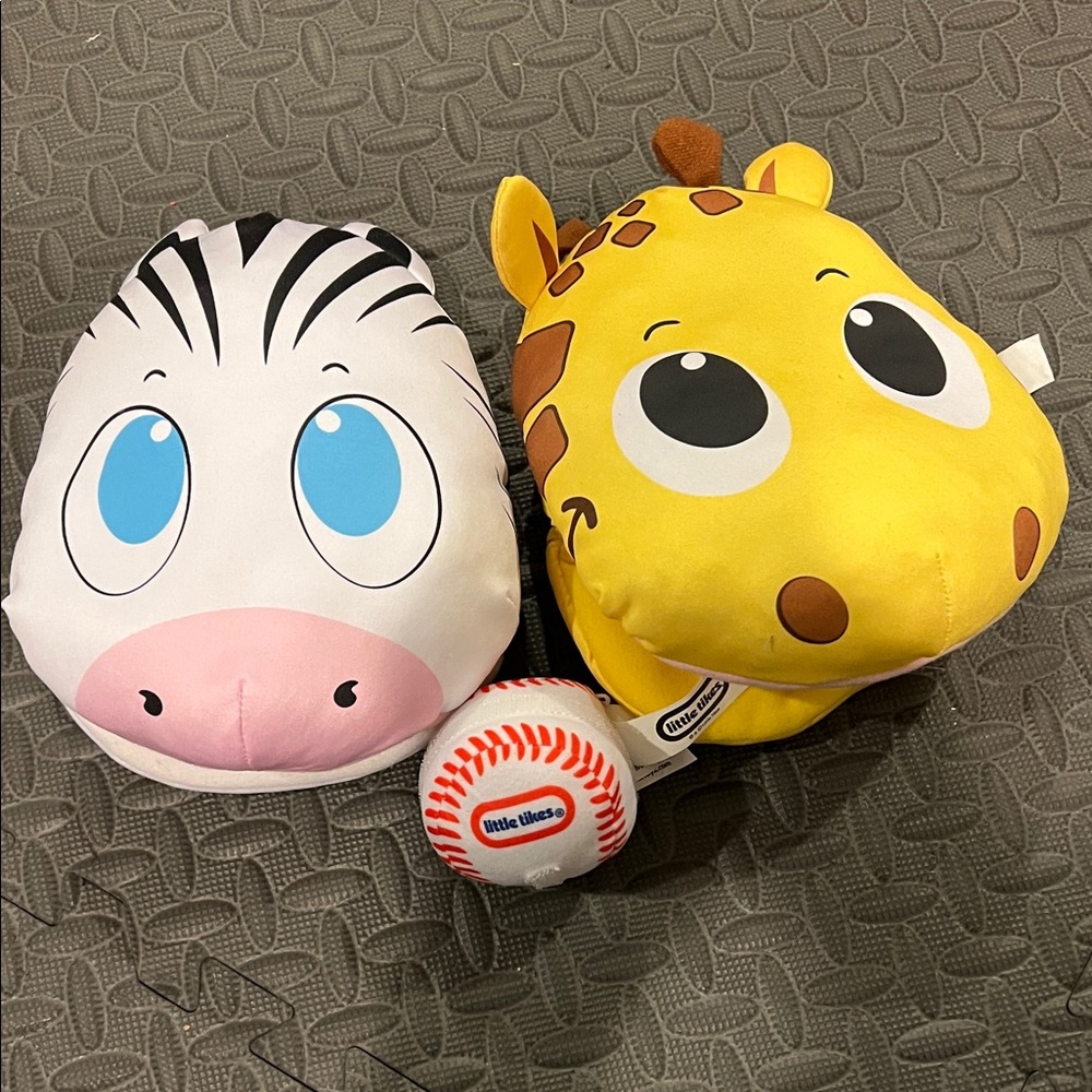 Little Tikes Plush Zebra and Giraffe Set